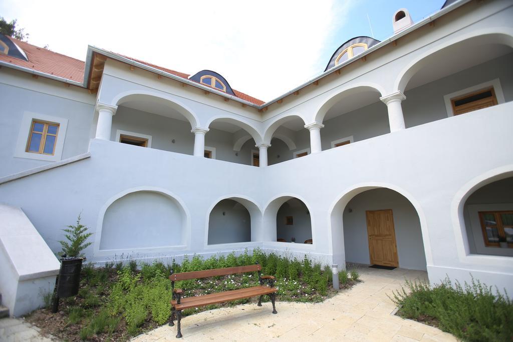 Csodarabbik Utja Fogado Mád Exterior foto